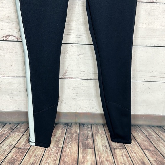 Athleta Street To Summit Pants Size Medium Navy Zip Pockets Thick Fleece Warm - Picture 3 of 14